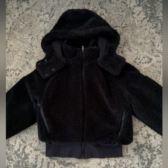 Women's Black Alo Foxy Sherpa Jacket, Small - Picture 3 of 7